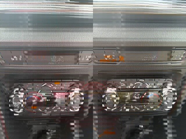 Used 2018 MAZDA MAZDA3 Grand Touring image 15