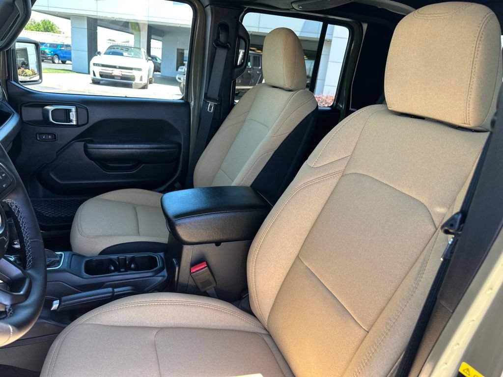 New 2026 Jeep Gladiator Willys AWD/4WD image 21