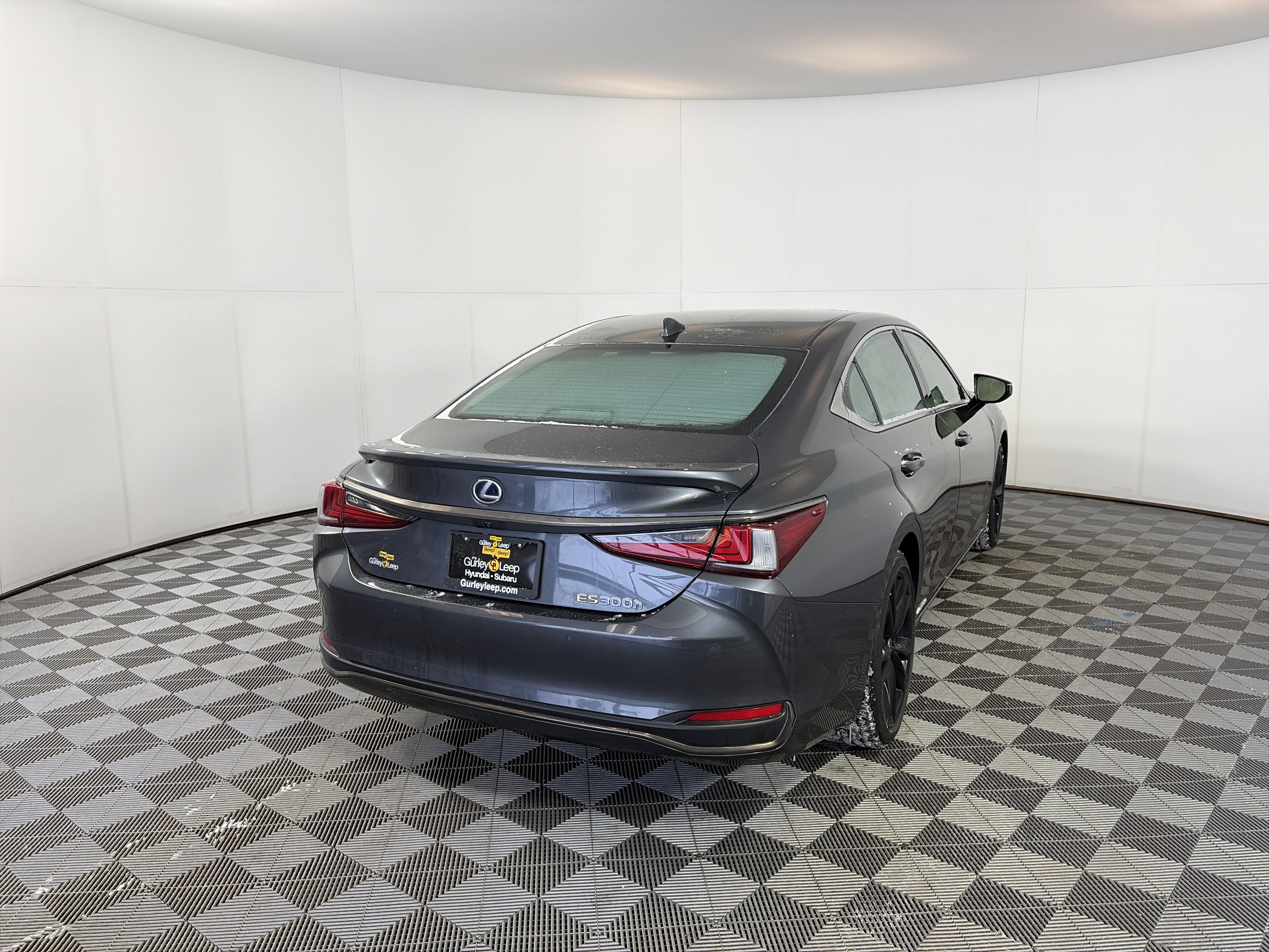 Used 2022 Lexus ES 300h F Sport w/ Accessory Package image 10