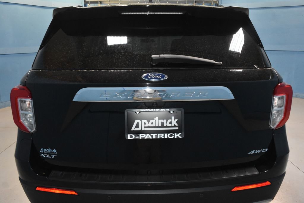 Used 2022 Ford Explorer XLT w/ Equipment Group 202A AWD/4WD image 33