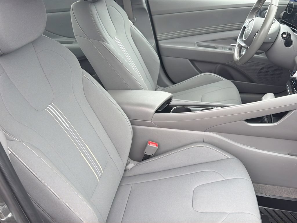 Certified 2024 Hyundai Elantra SEL w/ Convenience Package FWD image 26