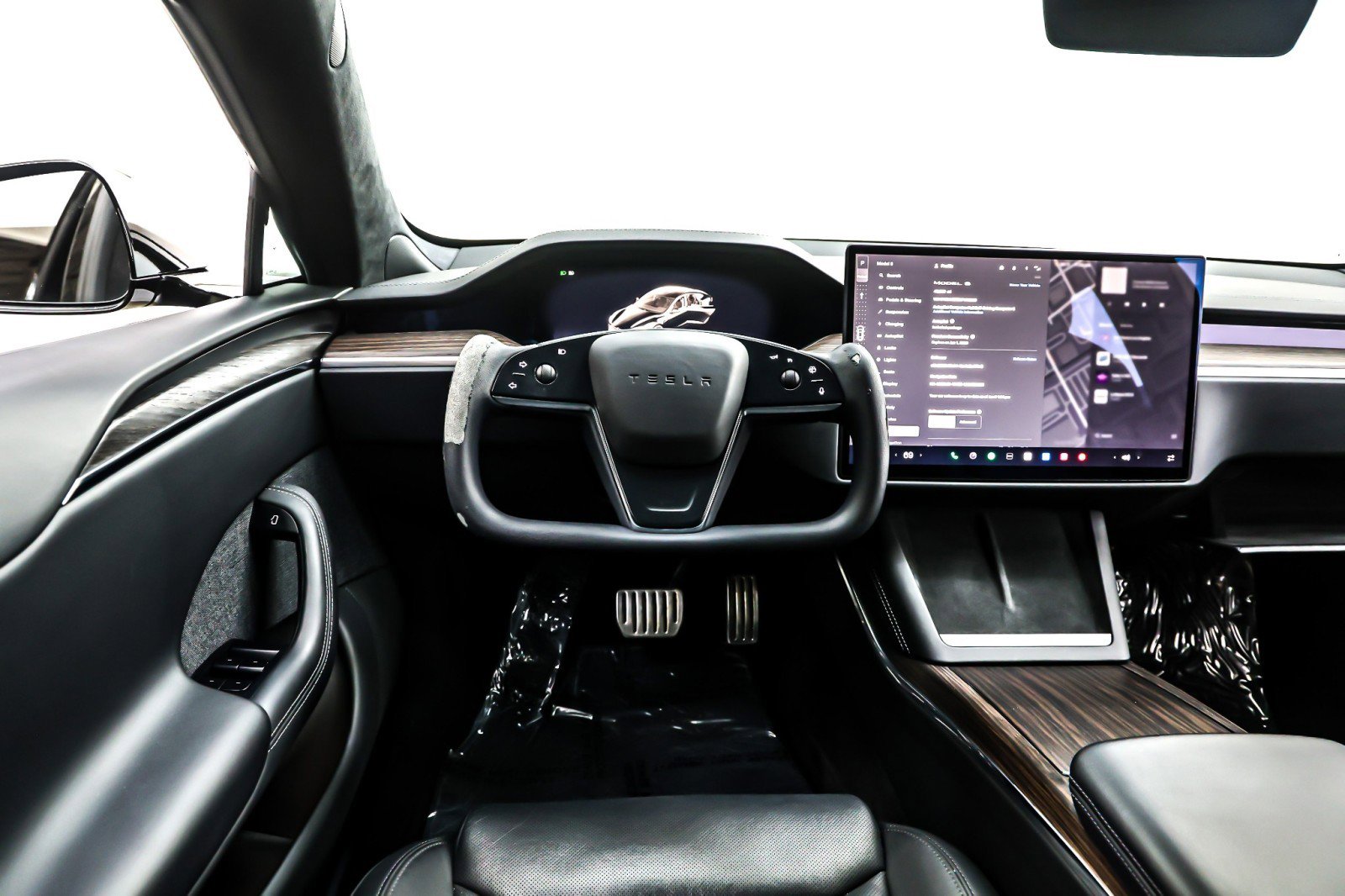 Used 2022 Tesla Model S AWD image 5