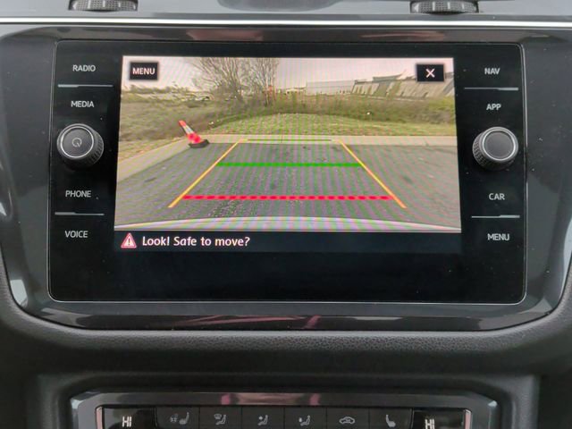 Used 2020 Volkswagen Tiguan SEL Premium R-Line image 19