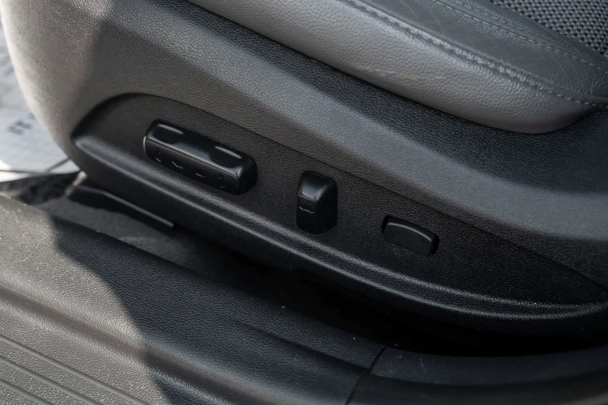 Used 2013 Hyundai Sonata SE w/ Navigation & Sunroof Pkg image 15