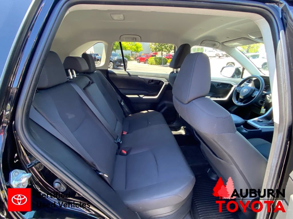 Certified 2024 Toyota RAV4 LE AWD/4WD image 17