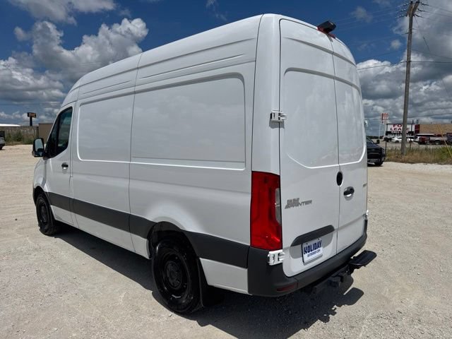 Used 2025 Mercedes-Benz Sprinter 2500 image 3