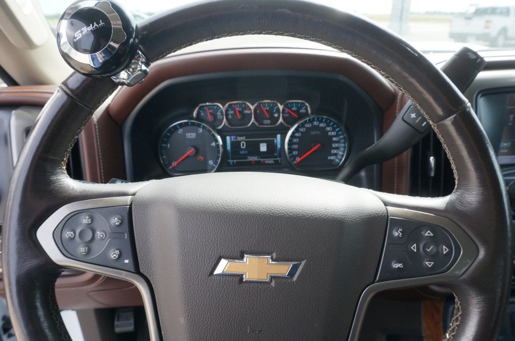 Used 2018 Chevrolet Silverado 2500 High Country w/ Duramax Plus Package AWD/4WD image 11