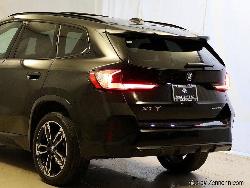 Used 2023 BMW X1 xDrive28i w/ Premium Package AWD/4WD image 8