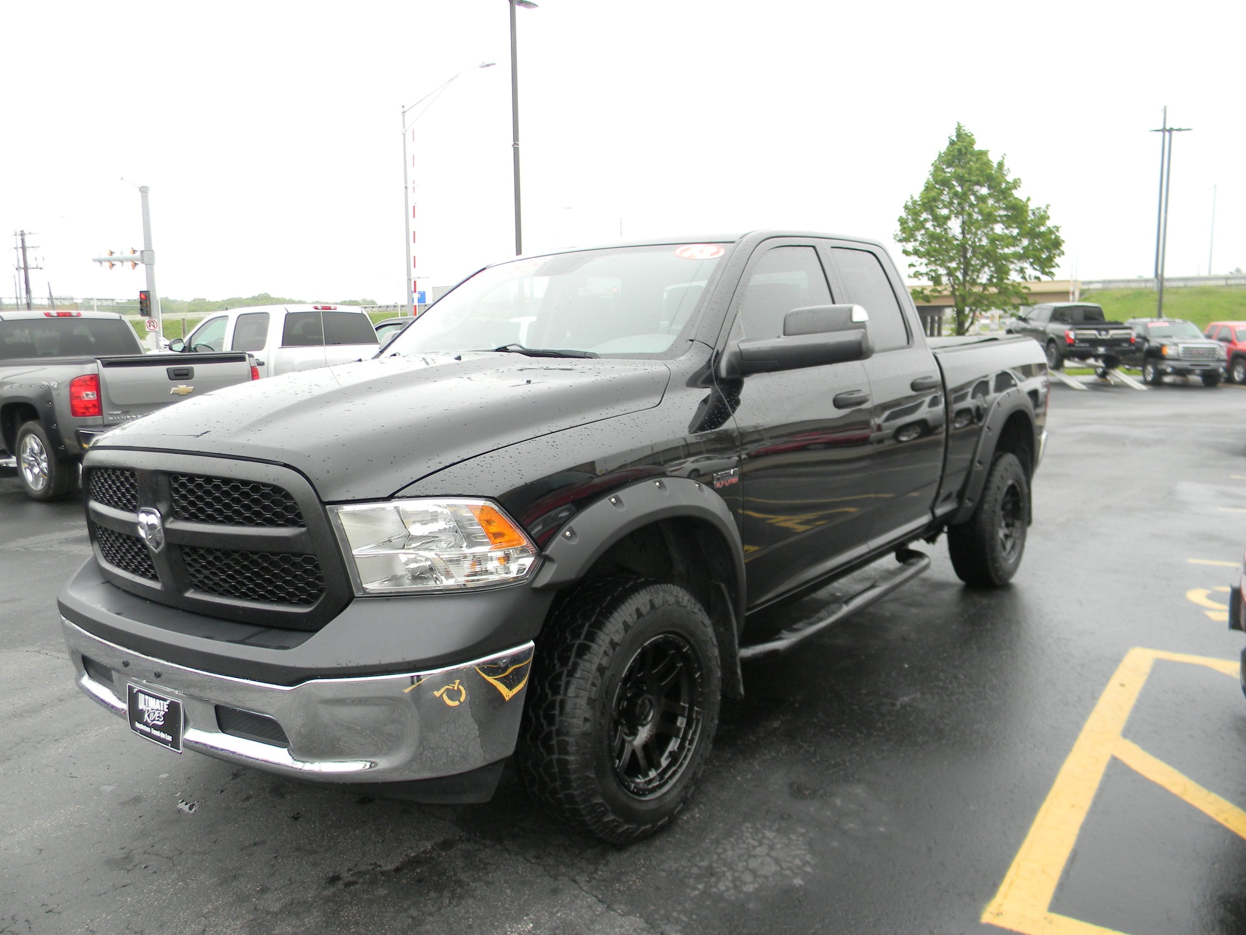 Used 2013 RAM 1500 ST w/ SXT Appearance Group AWD/4WD image 3