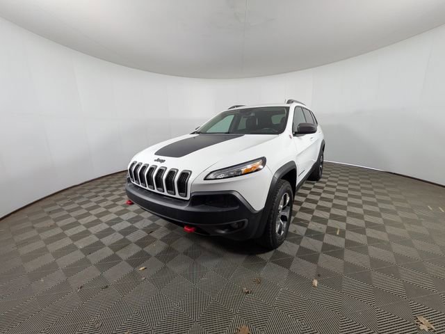 Used 2017 Jeep Cherokee Trailhawk w/ Cold Weather Group image 27