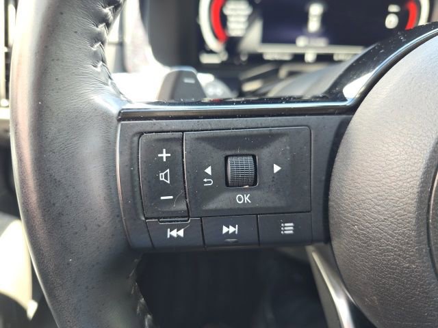 Used 2023 Nissan Pathfinder Platinum AWD/4WD image 23