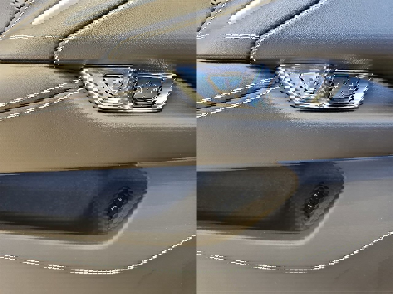 New 2026 Chevrolet Corvette Stingray Preferred Cpe w/ Z51 Performance Package image 23