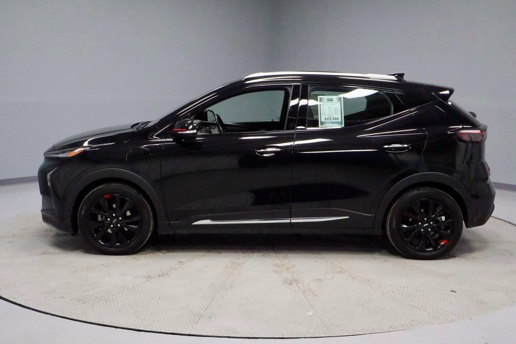 Used 2023 Chevrolet Bolt EUV Premier w/ Sun & Sound Package image 7