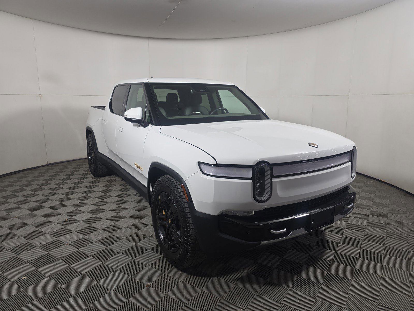 Used 2023 Rivian R1T Adventure AWD/4WD image 7