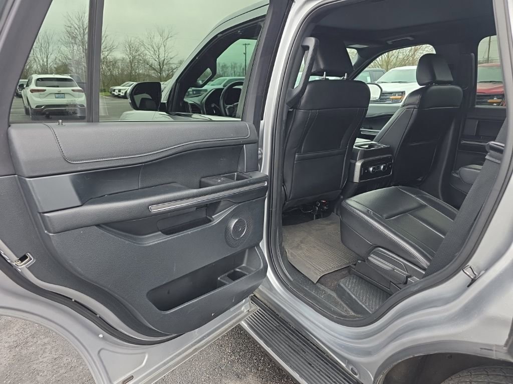 Used 2021 Ford Expedition XLT AWD/4WD image 7