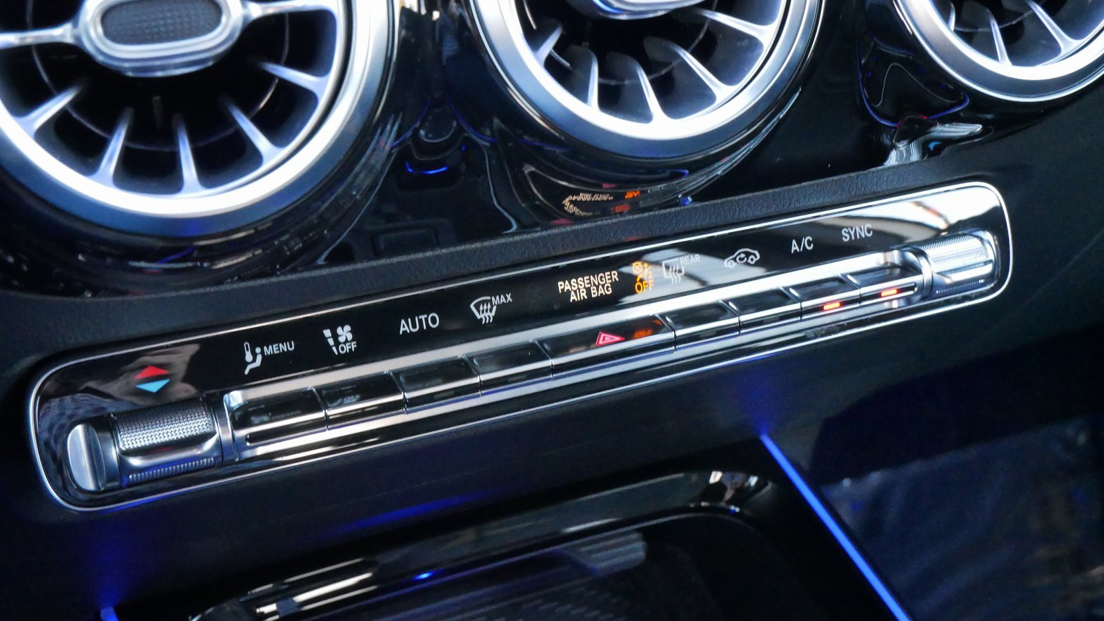 Used 2021 Mercedes-Benz GLA 250 4MATIC image 45