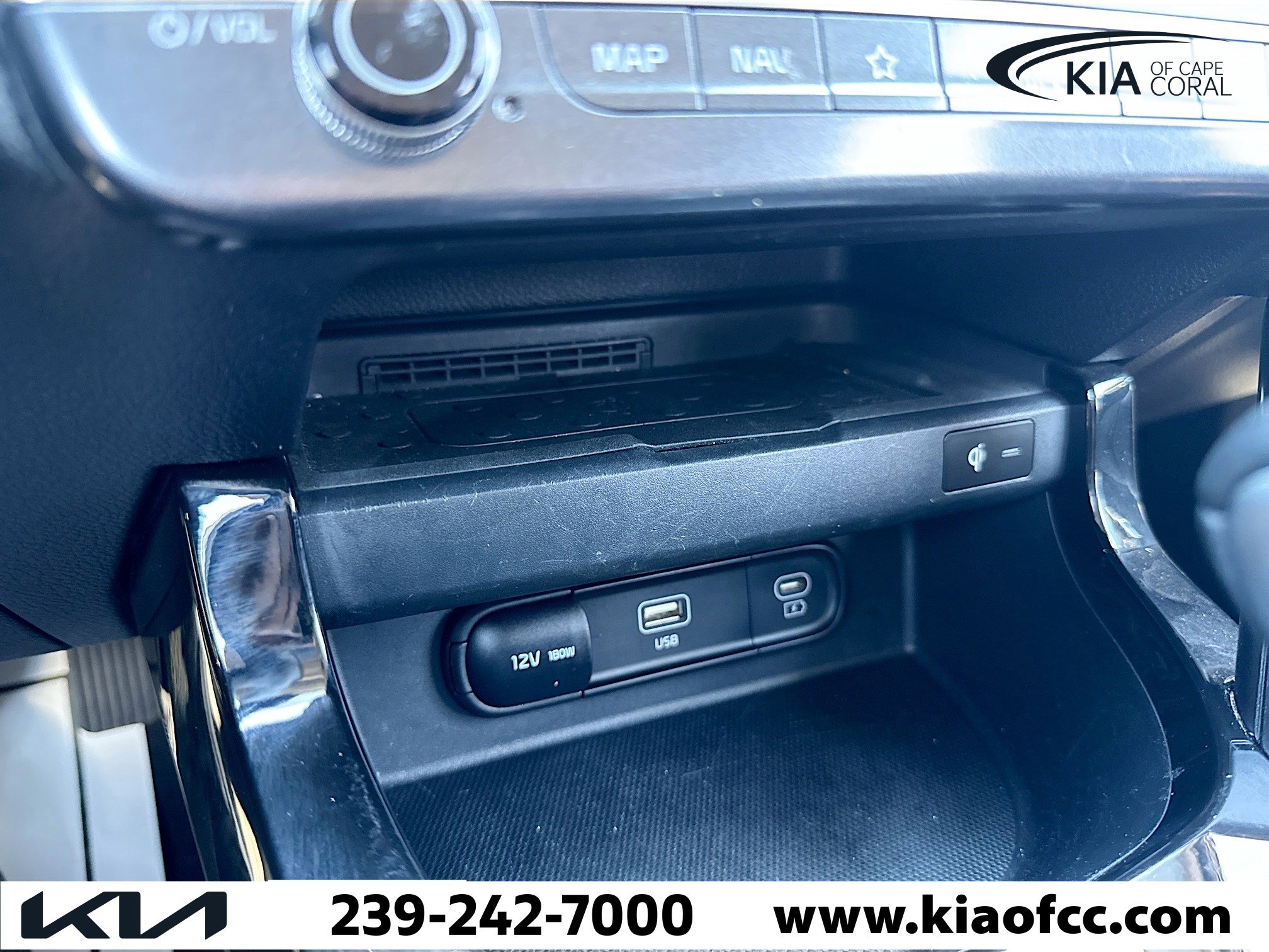 Certified 2024 Kia Seltos EX image 28