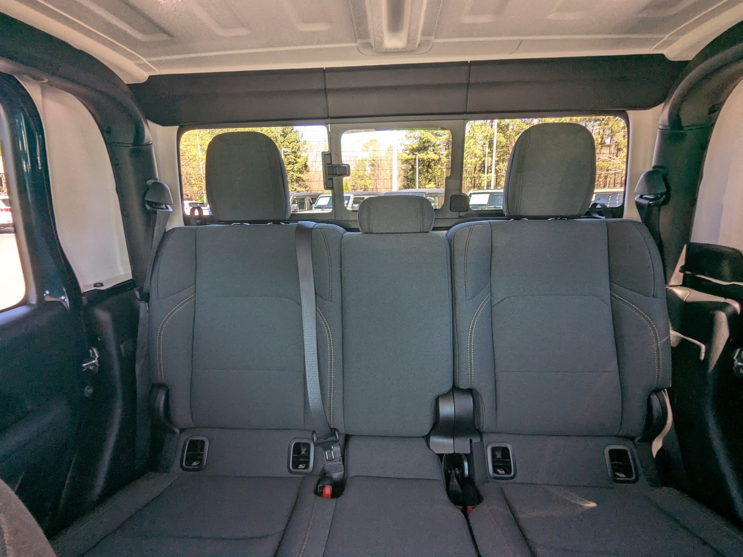 Certified 2025 Jeep Gladiator Sport image 14