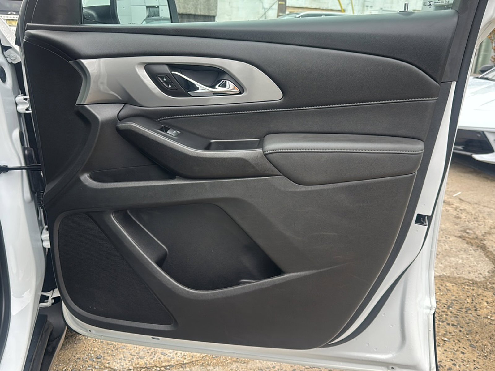 Certified 2023 Chevrolet Traverse LT AWD/4WD image 18