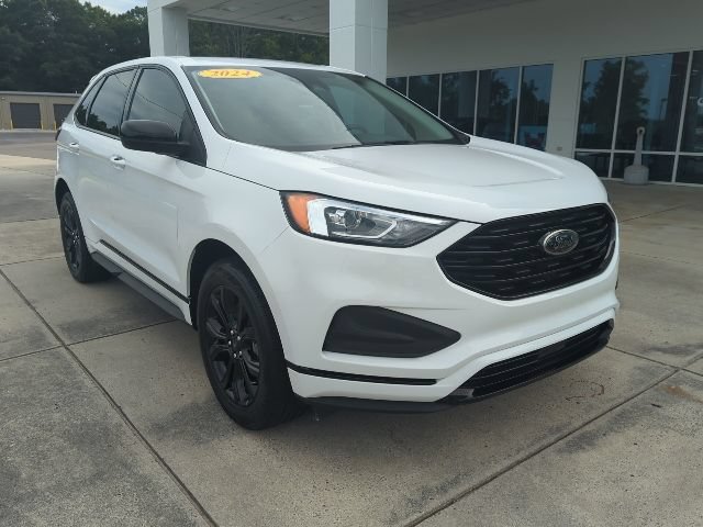Used 2024 Ford Edge SE w/ Black Appearance Package