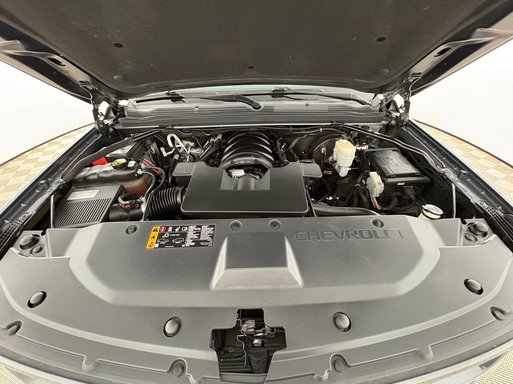 Used 2019 Chevrolet Suburban Premier AWD/4WD image 34