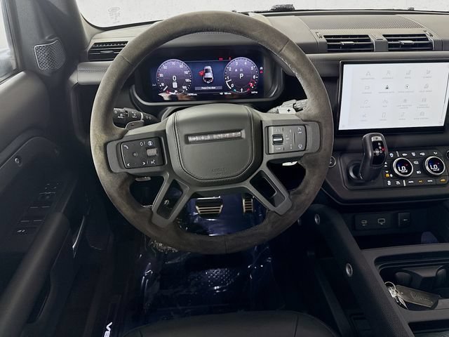 Certified 2024 Land Rover Defender 110 V8 AWD/4WD image 25
