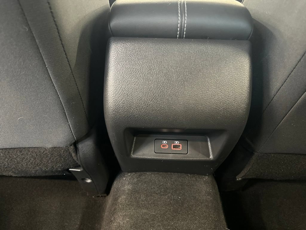 Used 2025 Nissan Altima 2.5 SV AWD/4WD image 19