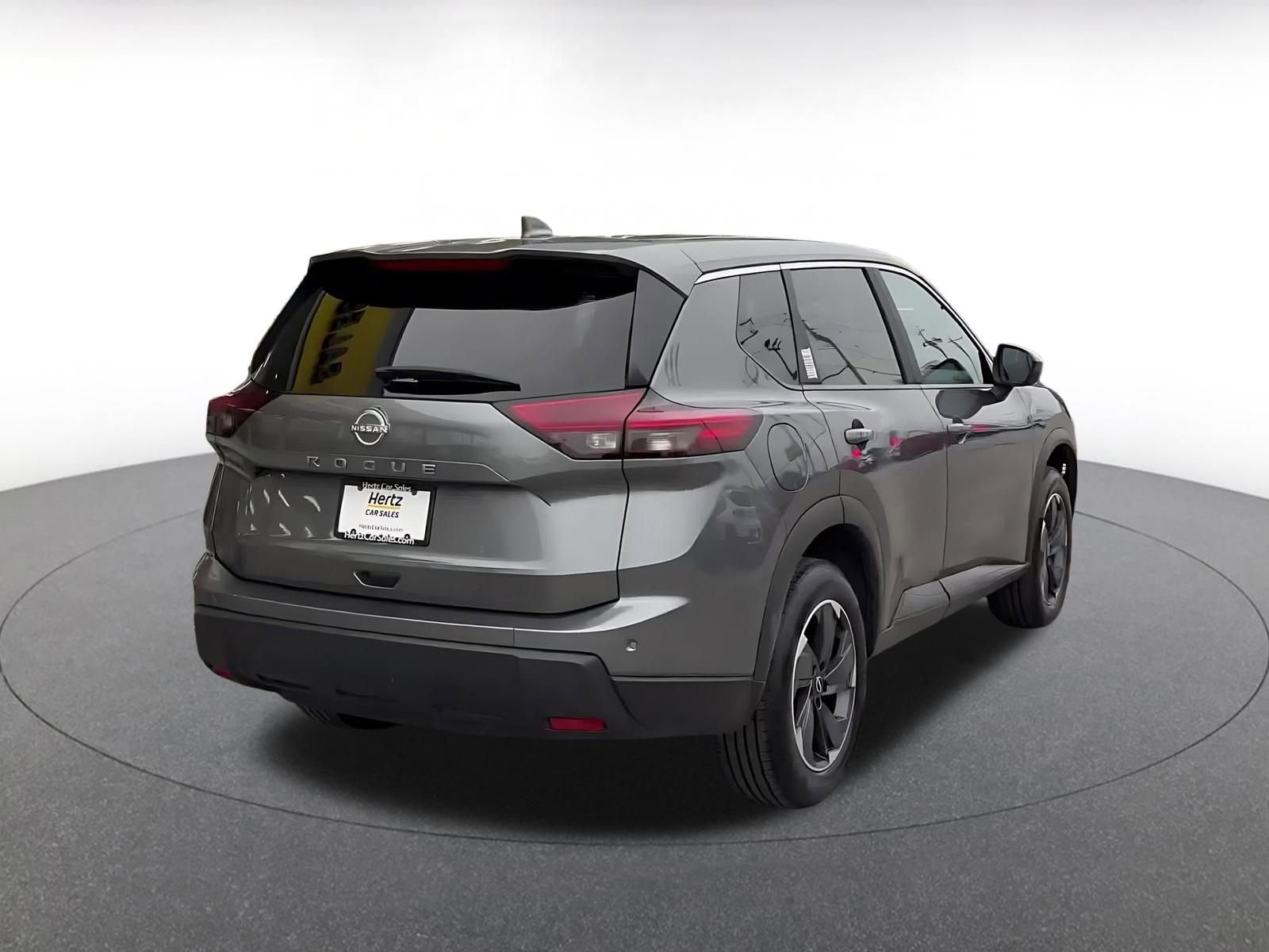 Used 2025 Nissan Rogue SV image 15