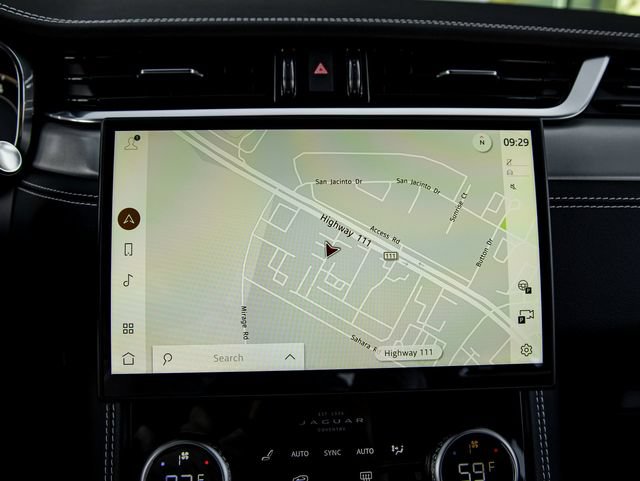 New 2025 Jaguar F-PACE R-Dynamic S AWD/4WD image 17