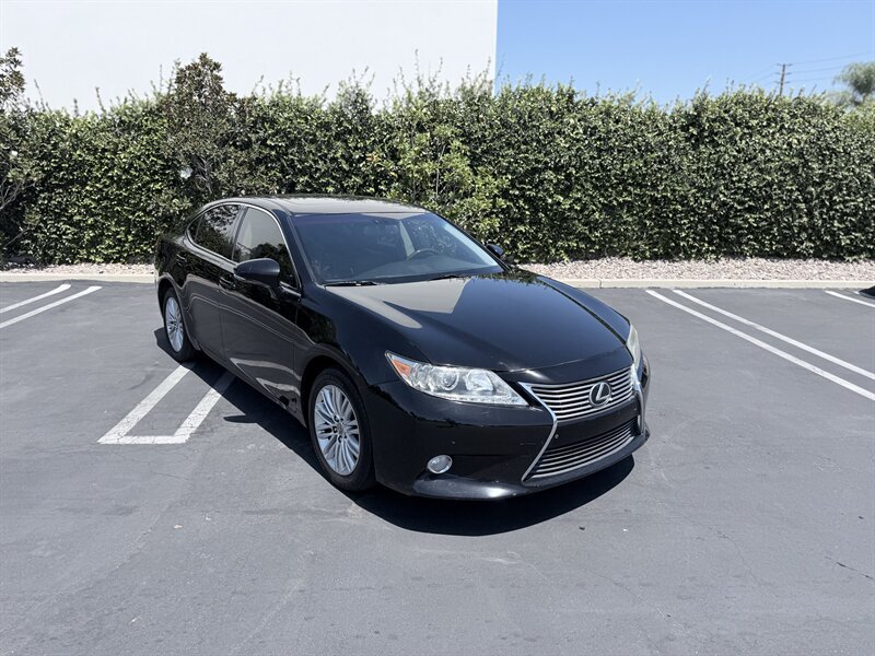 Used 2013 Lexus ES 350 w/ Premium Pkg FWD image 6