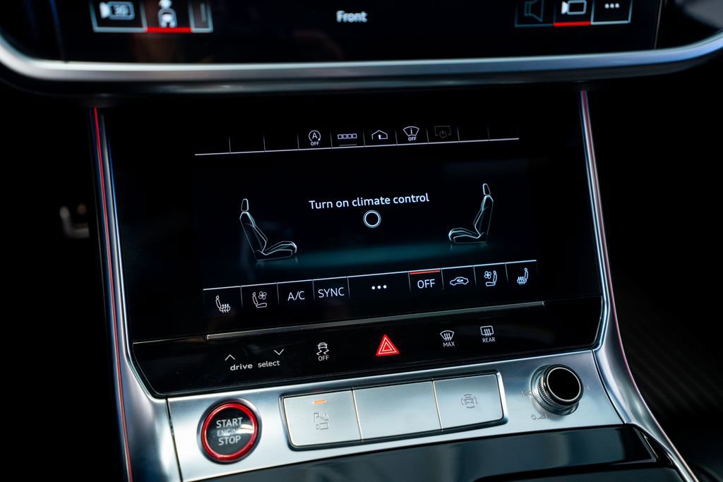 Used 2021 Audi RS 6 w/ Carbon Optic Package AWD/4WD image 46