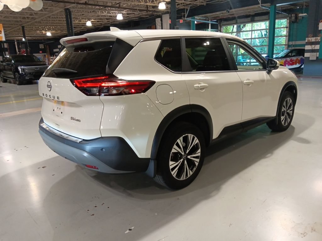 Used 2023 Nissan Rogue SV AWD/4WD image 11
