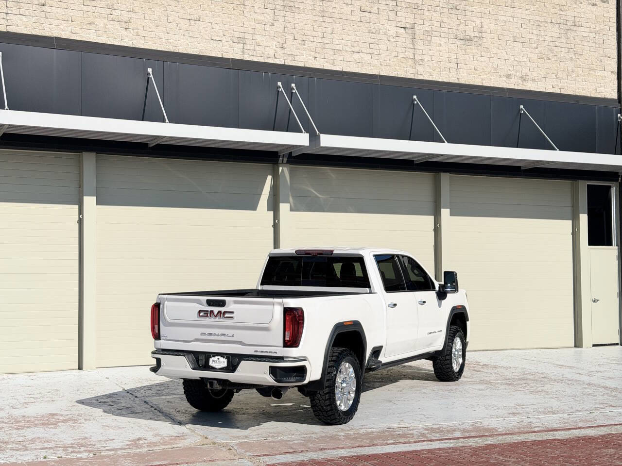 Used 2021 GMC Sierra 2500 Denali w/ Denali Ultimate Package AWD/4WD image 10