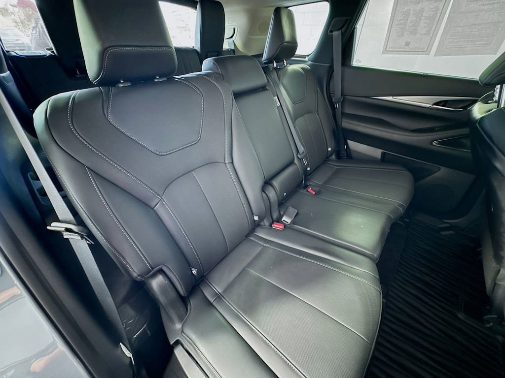 Certified 2026 INFINITI QX60 Luxe w/ Cargo Package image 30