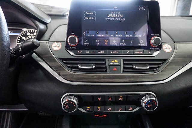 Used 2024 Nissan Altima 2.5 SV image 18