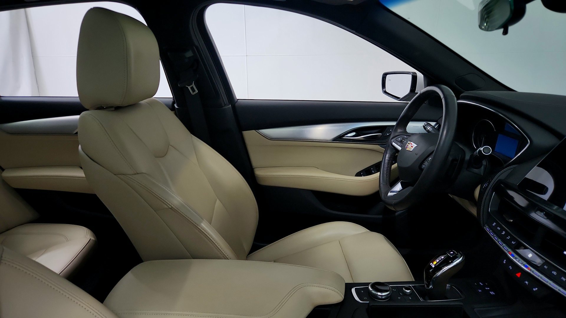 Used 2024 Cadillac CT5 Luxury w/ Sun And Sound Package AWD/4WD image 15