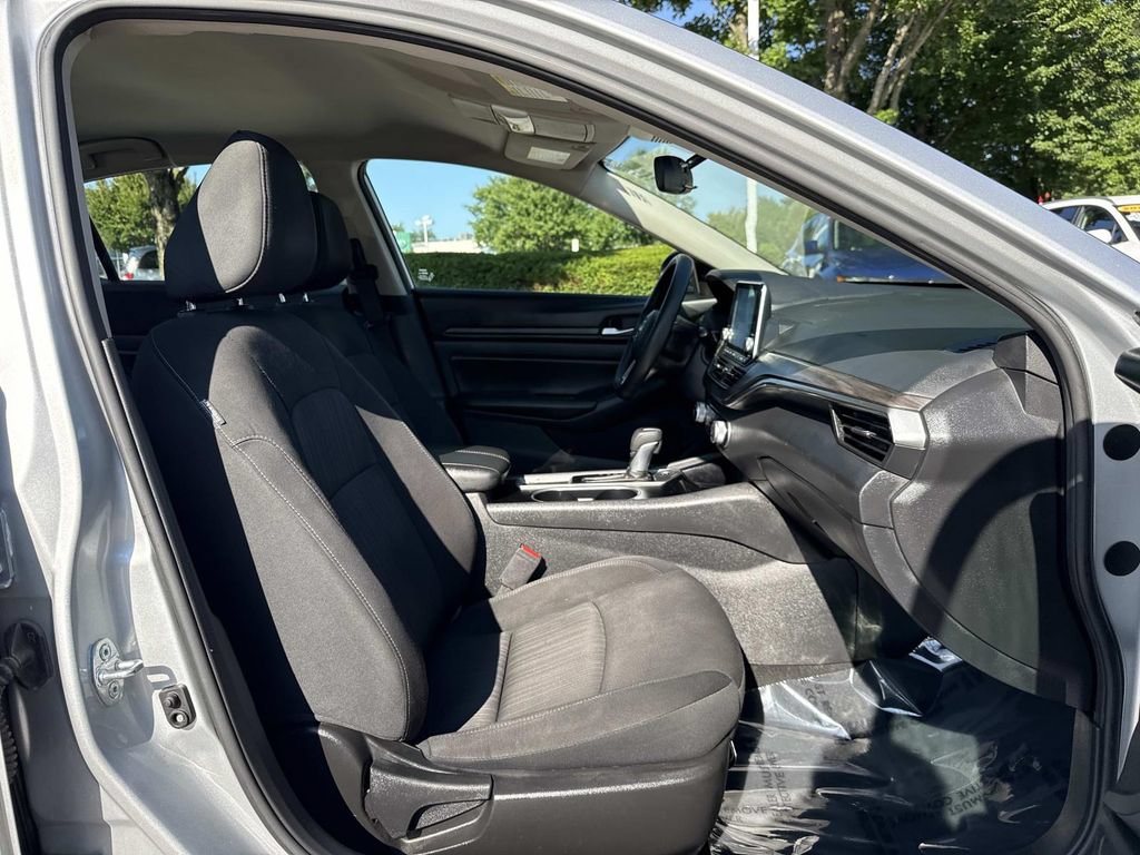 Used 2024 Nissan Altima 2.5 SV FWD image 20