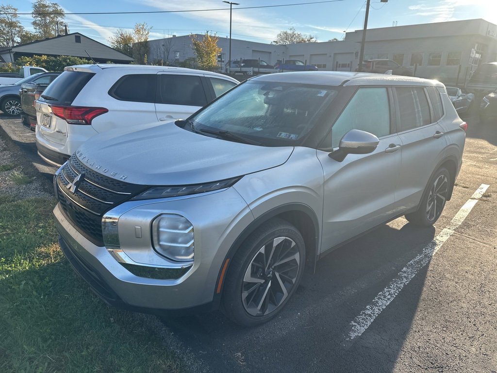 Used 2022 Mitsubishi Outlander ES