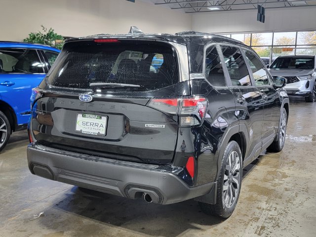 Used 2025 Subaru Forester Touring AWD/4WD image 5