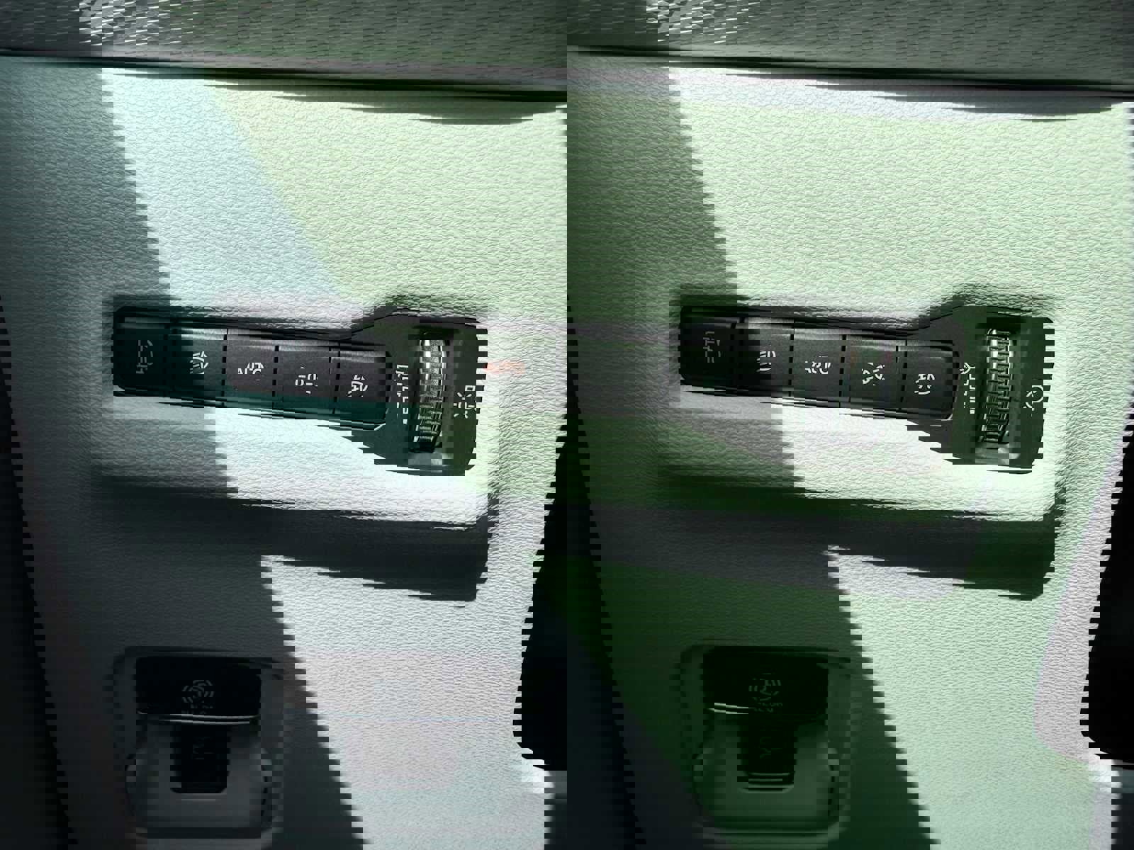 New 2026 Jeep Cherokee Limited image 23