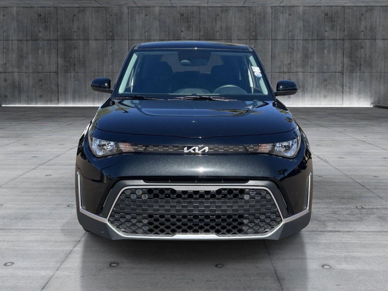 Used 2025 Kia Soul S FWD image 8