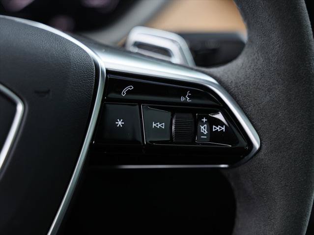 Certified 2023 Audi e-tron GT Premium Plus AWD/4WD image 33