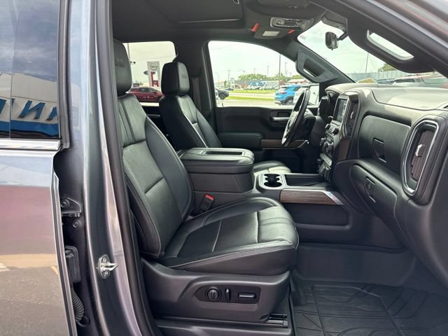 Used 2021 Chevrolet Silverado 1500 High Country w/ Technology Package AWD/4WD image 17