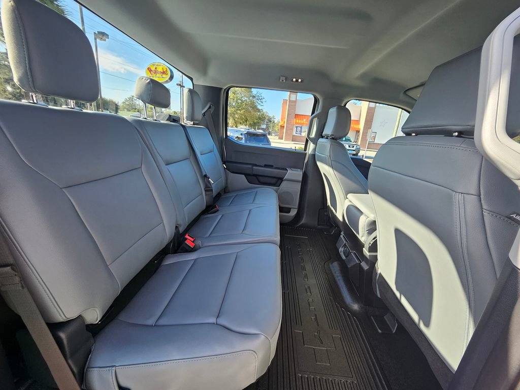 New 2026 Ford F250 XL w/ XL Chrome Package image 6