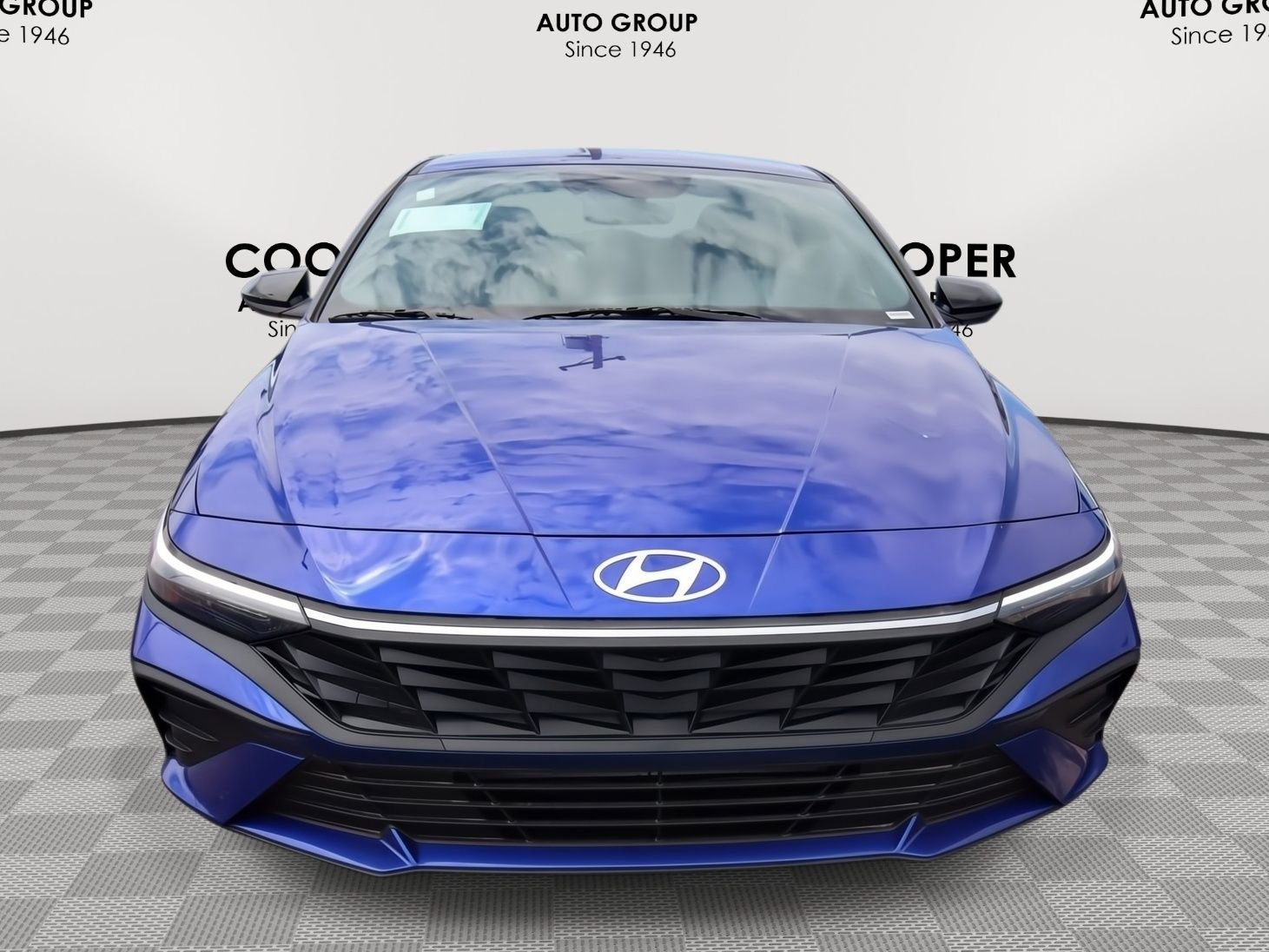 New 2025 Hyundai Elantra Sport image 2