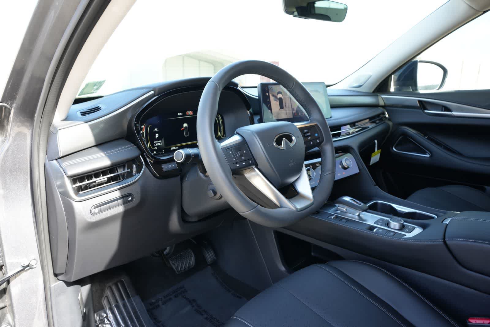 Certified 2026 INFINITI QX60 Luxe w/ Cargo Package AWD/4WD image 16