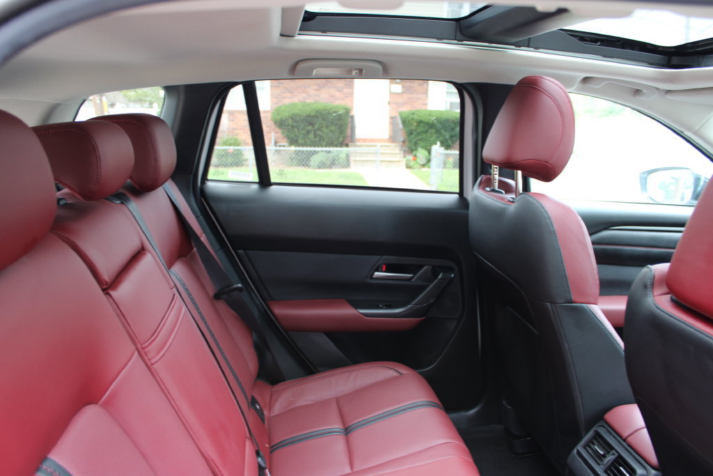 Used 2025 MAZDA CX-50 AWD 2.5 Hybrid w/ Premium Pkg image 29