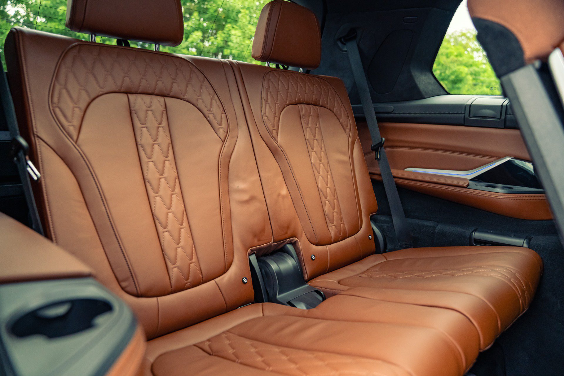 Used 2021 BMW ALPINA XB7 AWD/4WD image 9