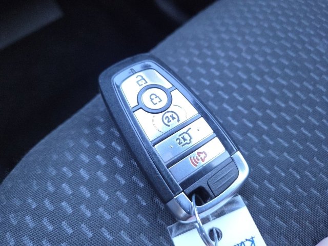 Used 2024 Ford Escape ST-Line image 24