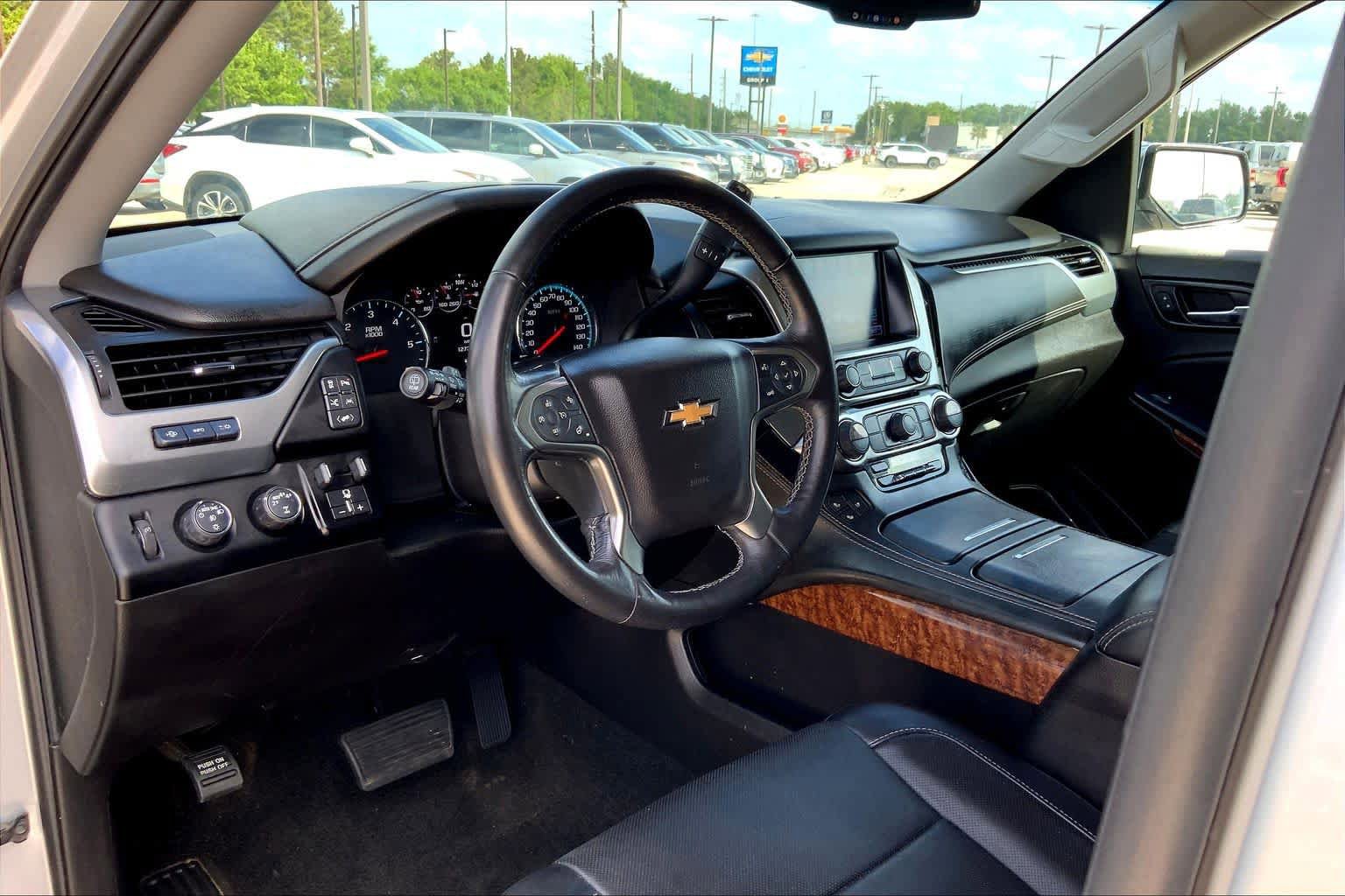 Used 2018 Chevrolet Tahoe Premier AWD/4WD image 18
